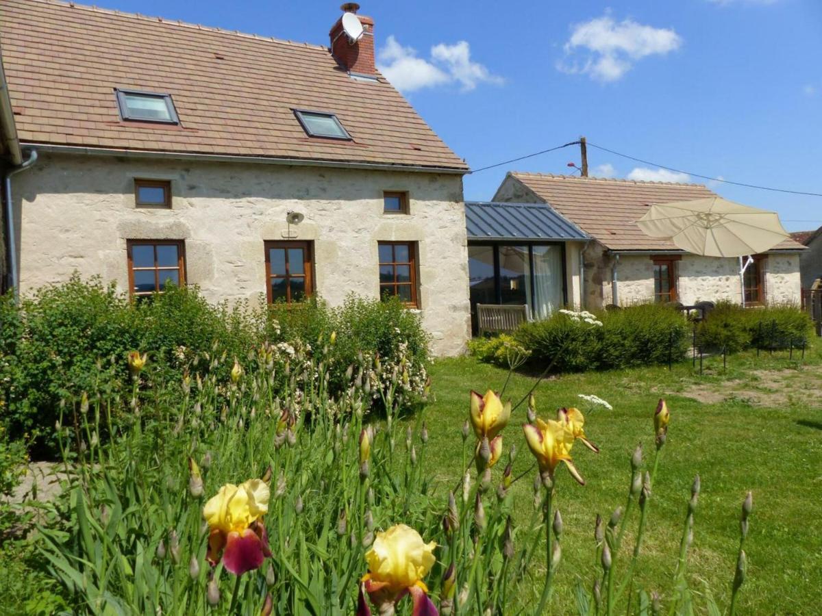 Gîte Louroux-de-Bouble, 4 pièces, 6 personnes - FR-1-489-5 Extérieur photo