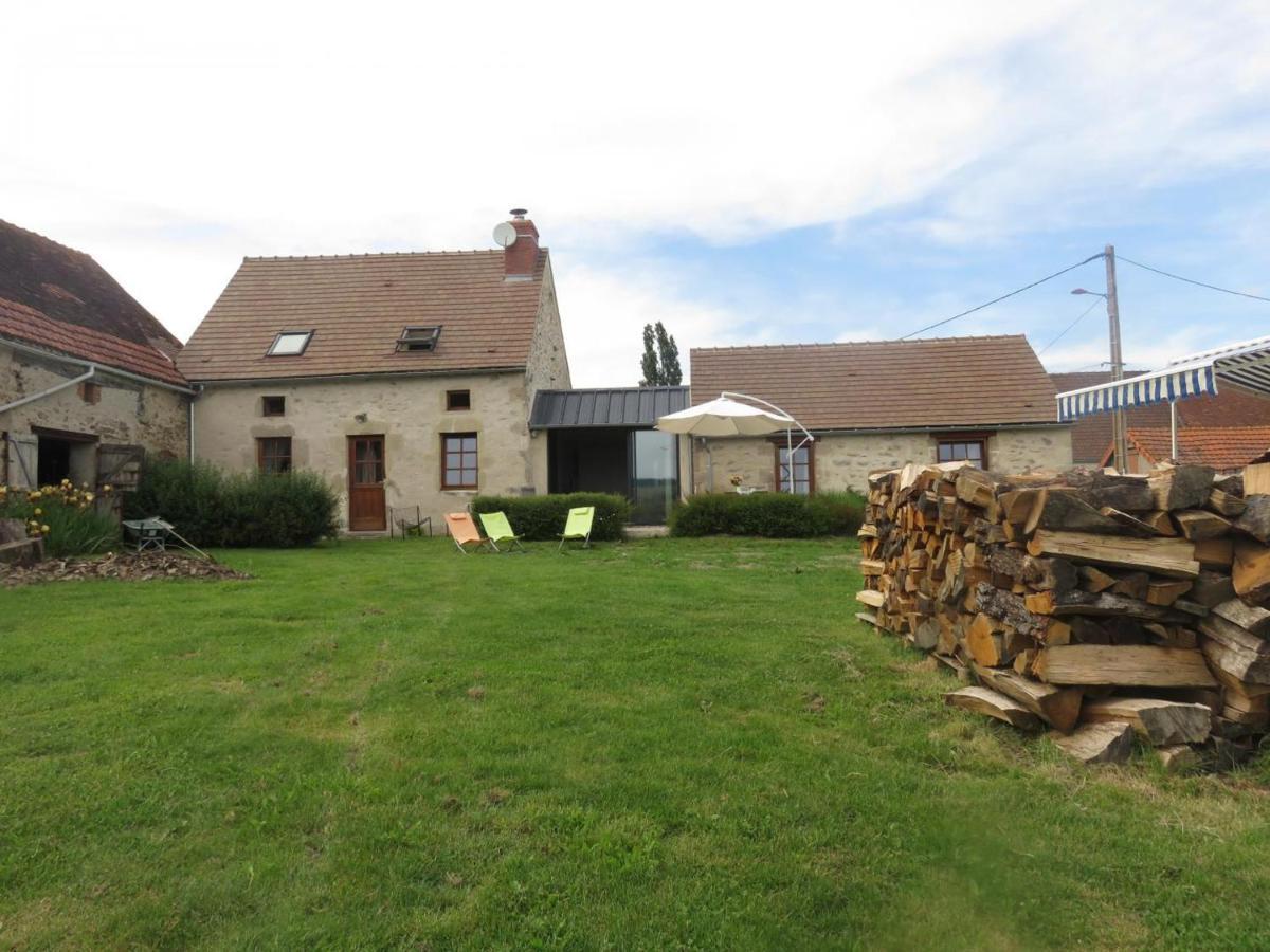 Gîte Louroux-de-Bouble, 4 pièces, 6 personnes - FR-1-489-5 Extérieur photo